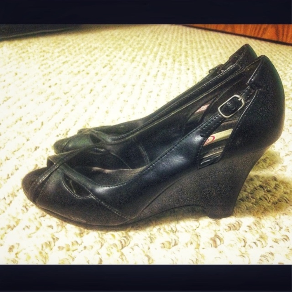 Candie's Peep Toe Black Wedges